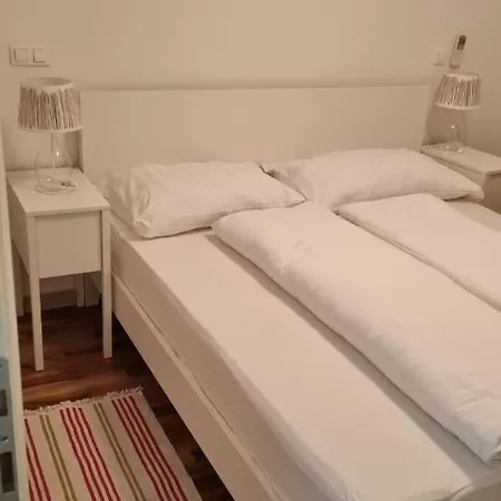 Casa Emma With Pool Apartamento Poreč